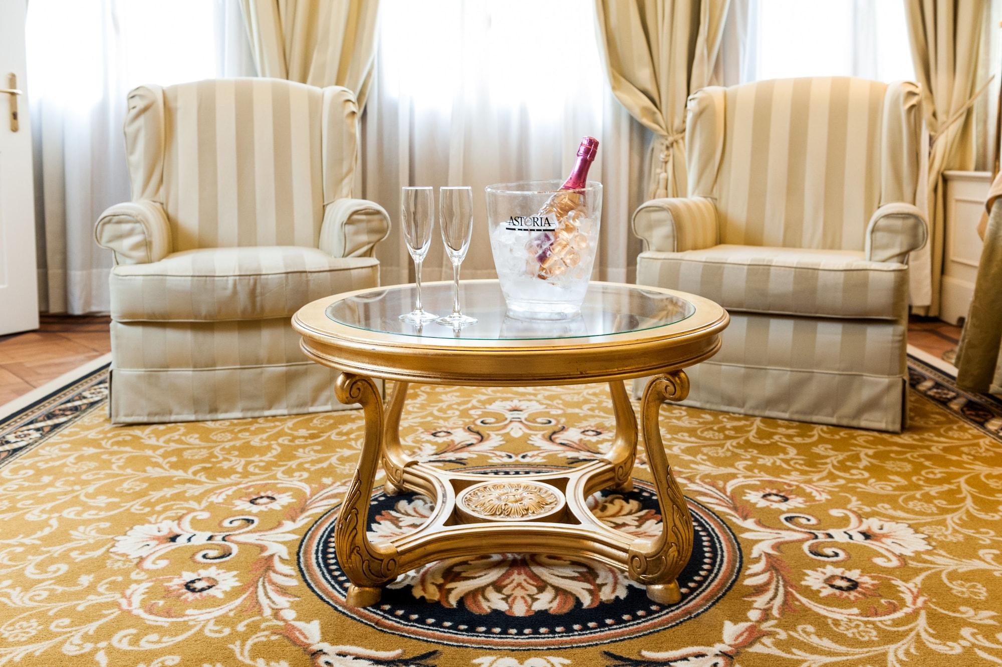 Hotel Al Duca Di Venezia Buitenkant foto