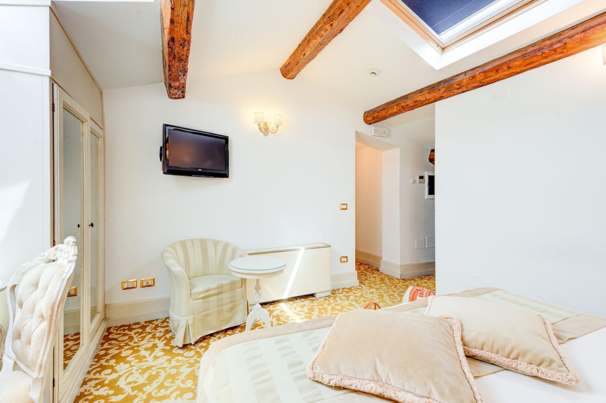 Hotel Al Duca Di Venezia Buitenkant foto