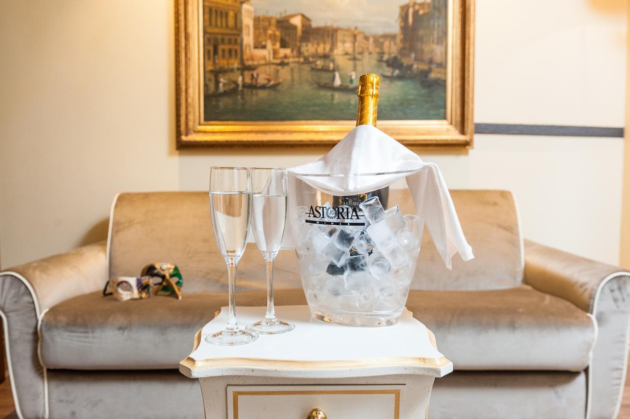 Hotel Al Duca Di Venezia Buitenkant foto