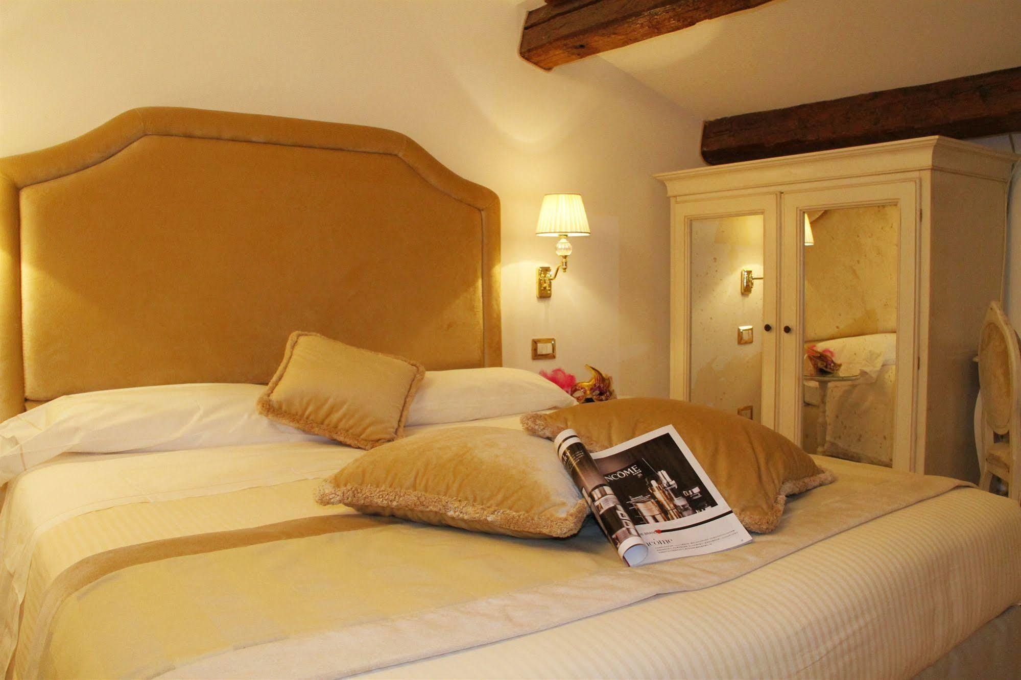 Hotel Al Duca Di Venezia Buitenkant foto